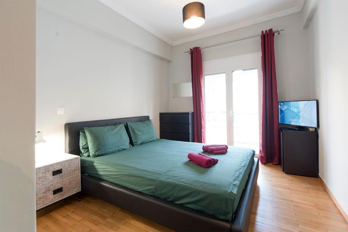 Central Apartment 3' To Metaksourgio Metro Station Атина Екстериор снимка